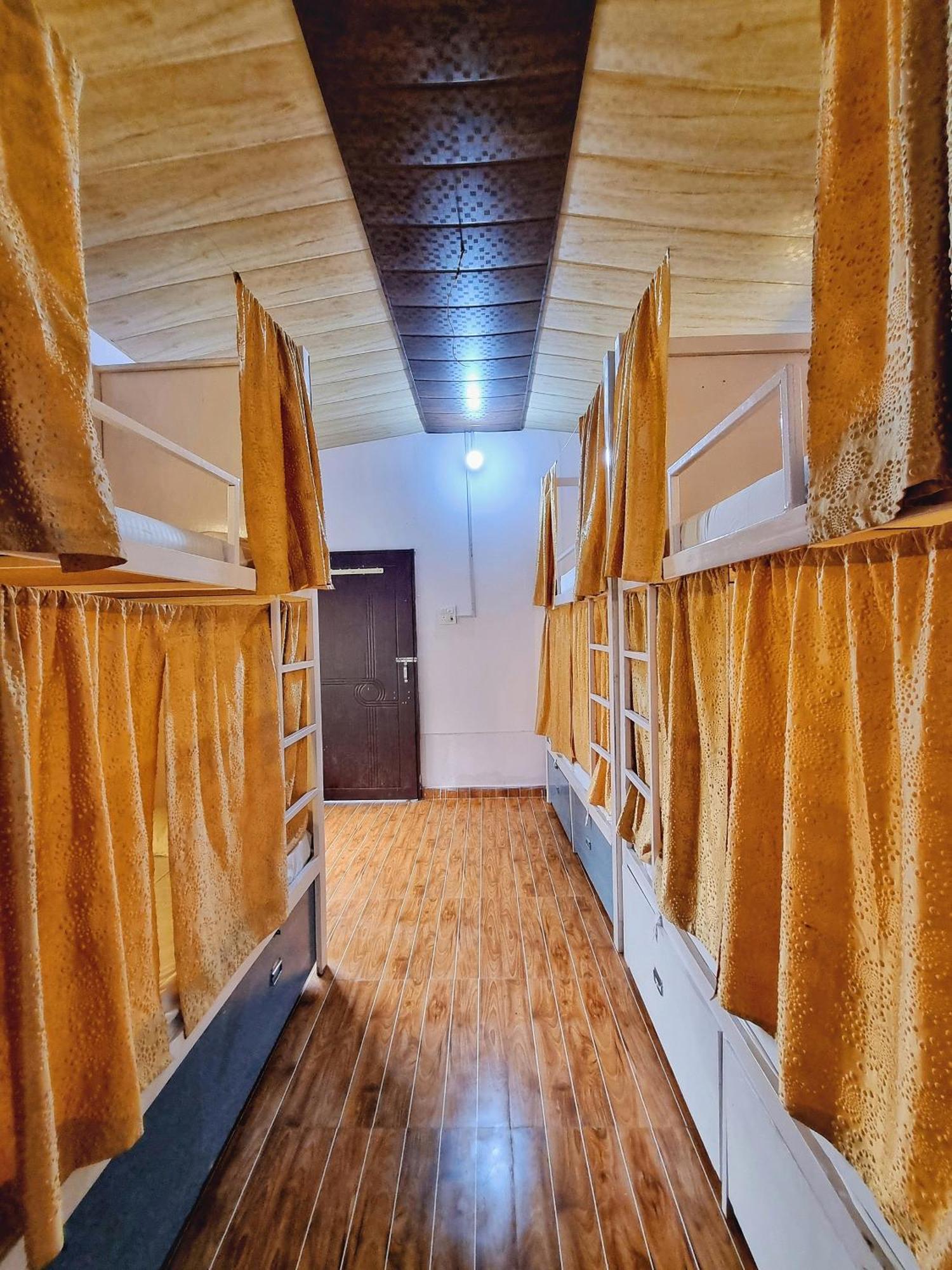 Landlopers Hostel Rishīkesh 외부 사진