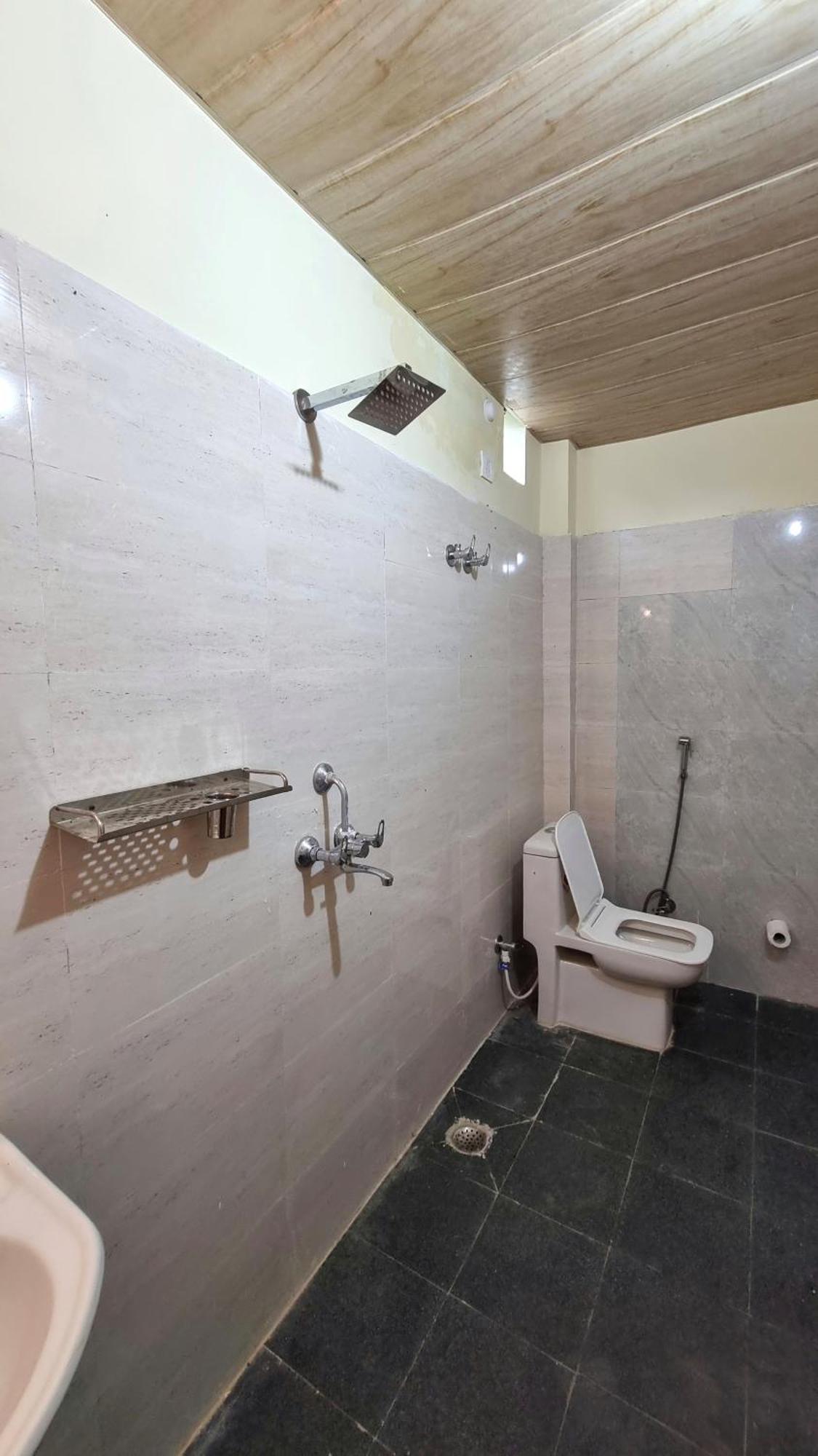 Landlopers Hostel Rishīkesh 외부 사진
