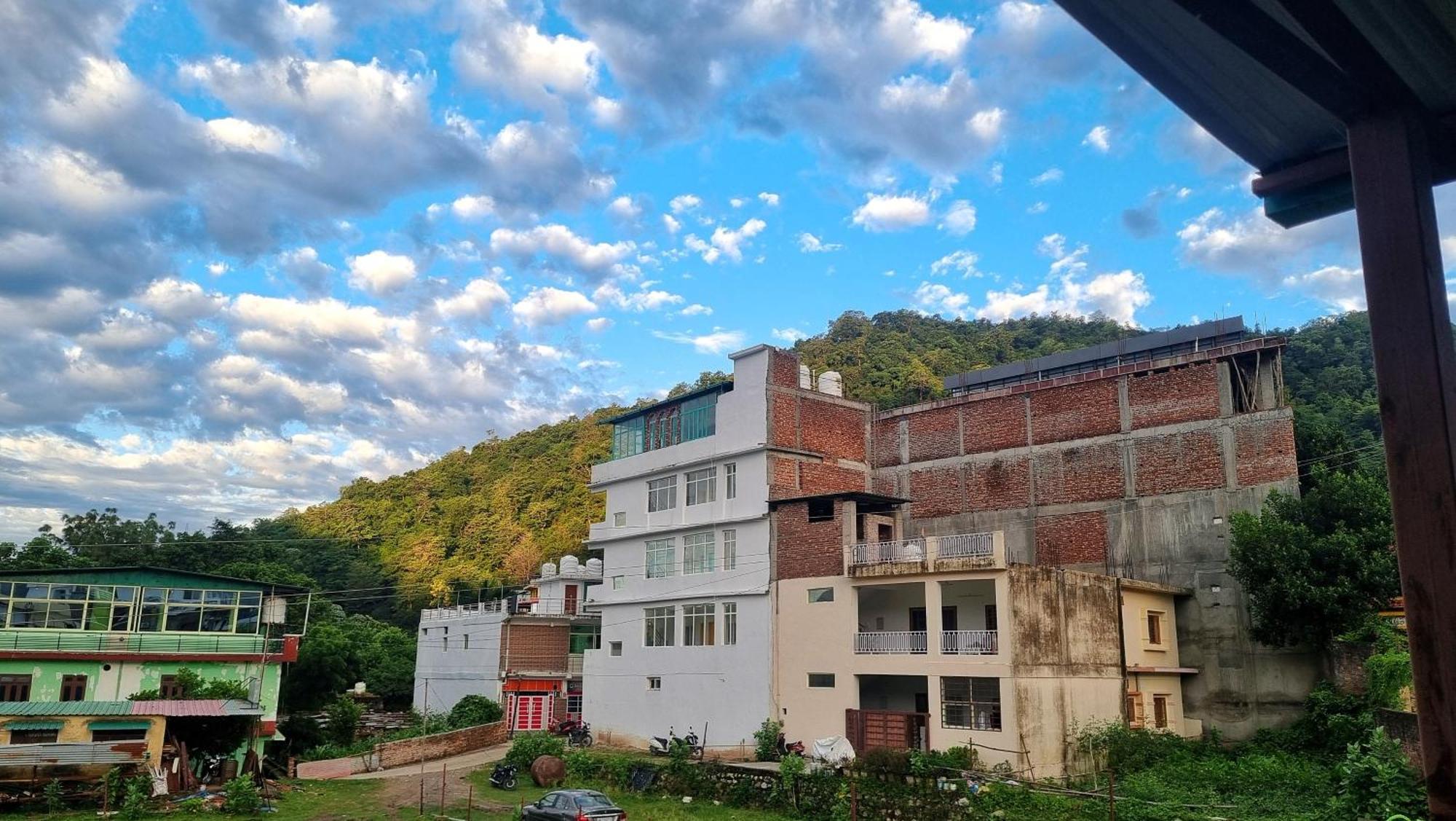 Landlopers Hostel Rishīkesh 외부 사진