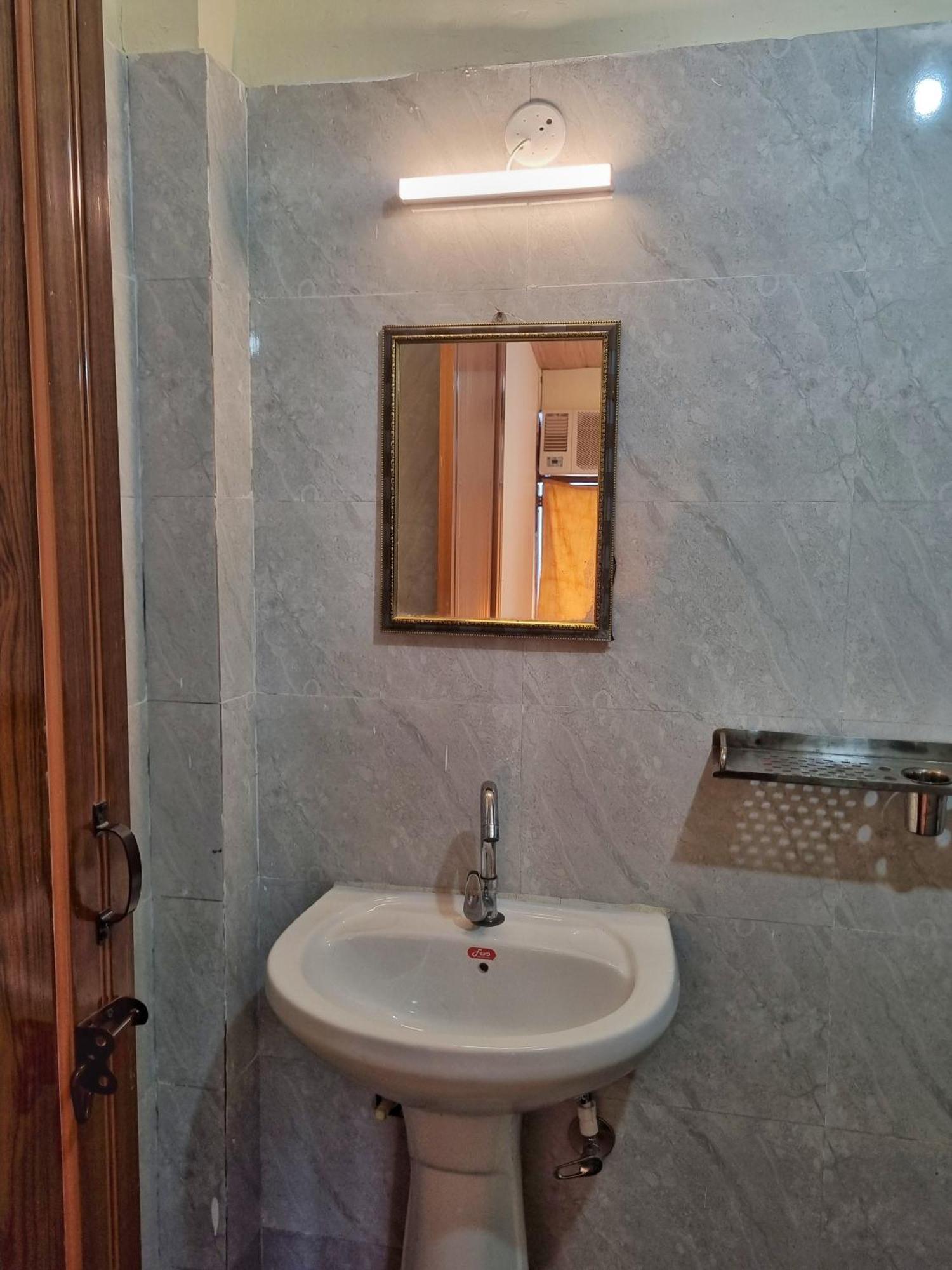 Landlopers Hostel Rishīkesh 외부 사진