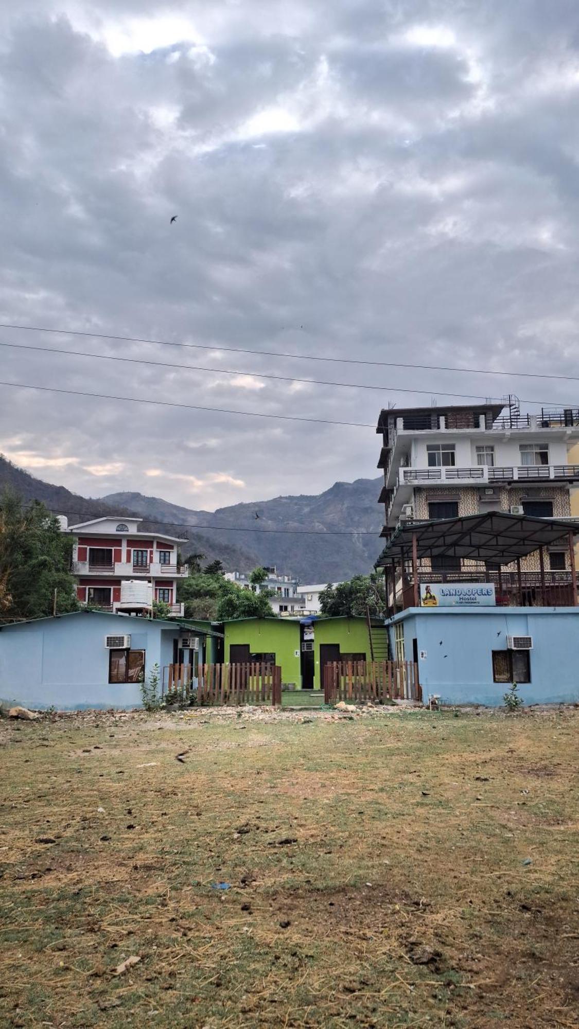 Landlopers Hostel Rishīkesh 외부 사진
